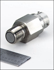 Flush-mount pressure sensor fits 1/4-in. NPT threads. 